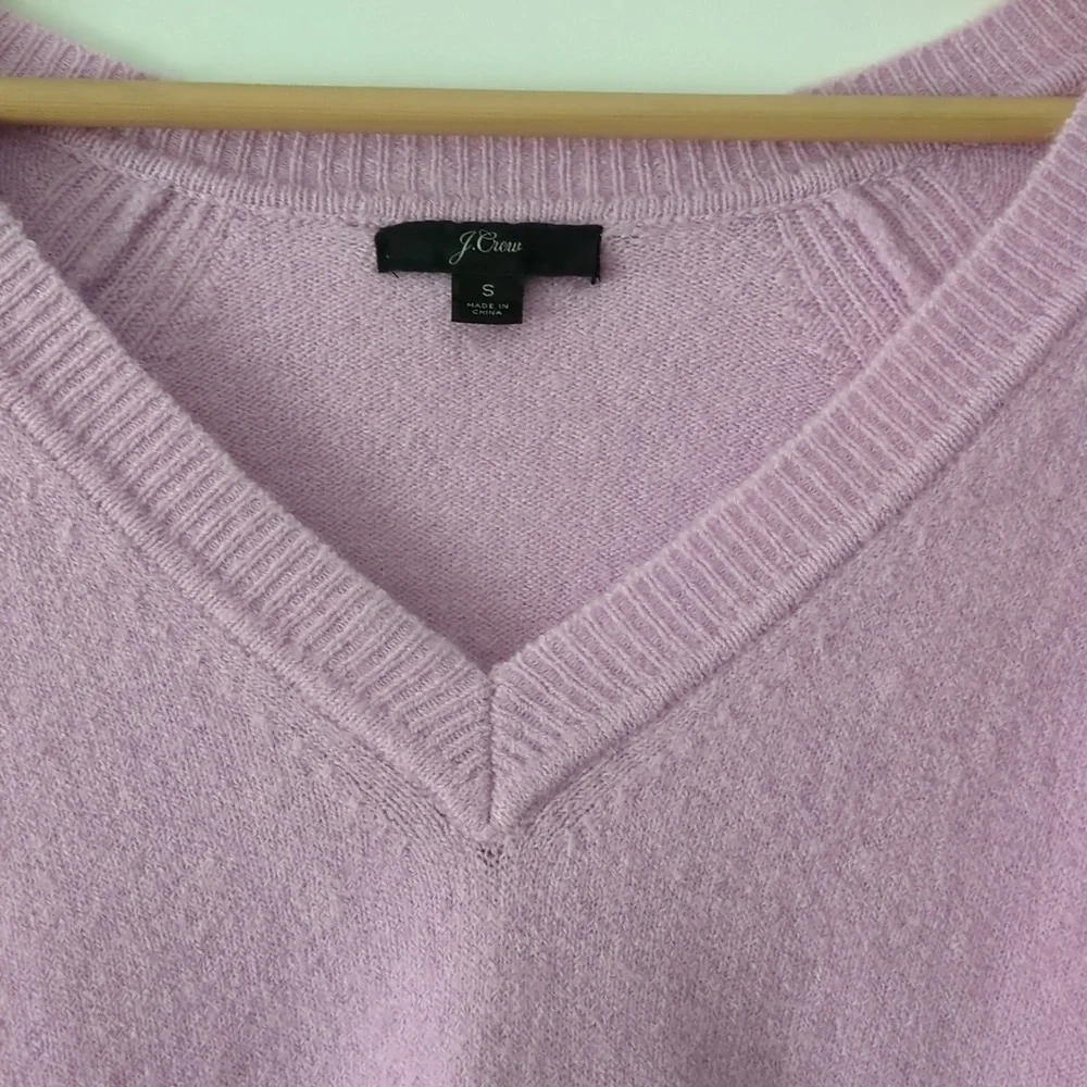 J crew V-neck Soft Yarn Wool Alpaca Mix High Low lilac Pullover Side Splits Sz S